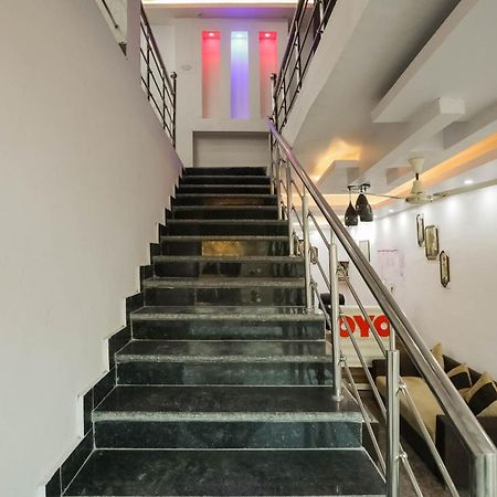 โอโย 75701 เรด เวลเว็ต รูม แอนด์ แบงเคว็ต Hotel ฟารีดาบัด ภายนอก รูปภาพ