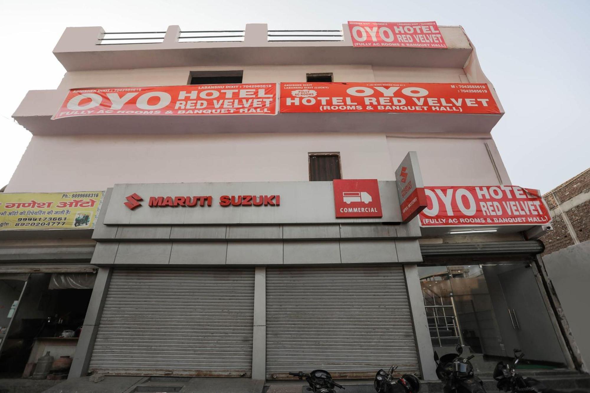 โอโย 75701 เรด เวลเว็ต รูม แอนด์ แบงเคว็ต Hotel ฟารีดาบัด ภายนอก รูปภาพ